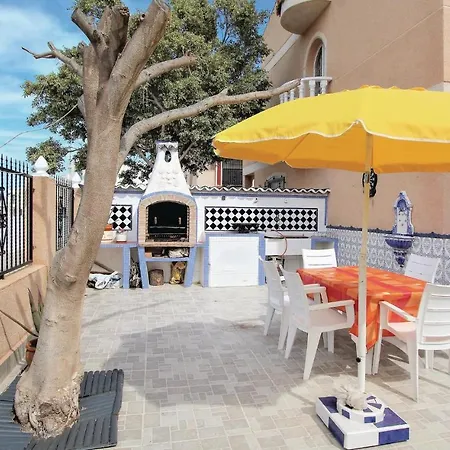 Holiday home Stunning In With Wifi *